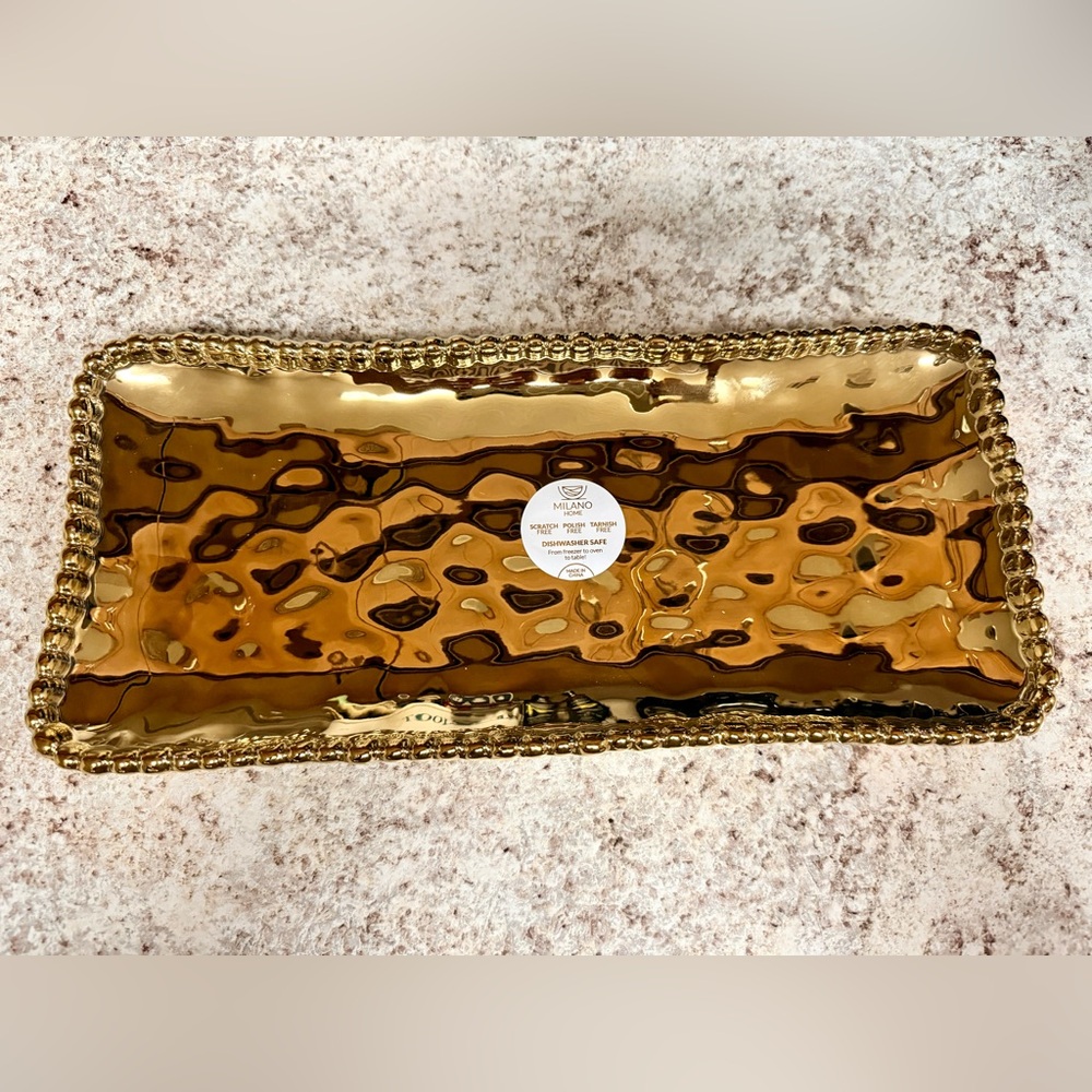 Tarnish-Free Gold Titanium Porcelain Platter With Ribbed Edges - Picture 3 of 7